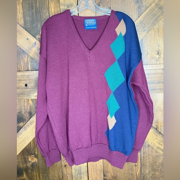 Vintage Pendleton 100% Virgin Wool Sweater Burgundy V-Neck Argyle 90s Men’s L